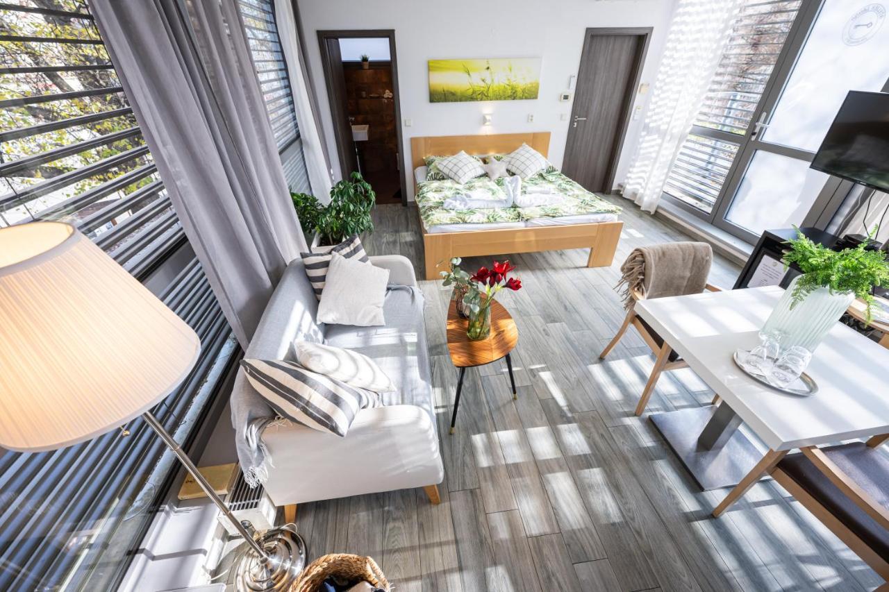 Atelier Lanna Bed & Breakfast Ceske Budejovice Bagian luar foto
