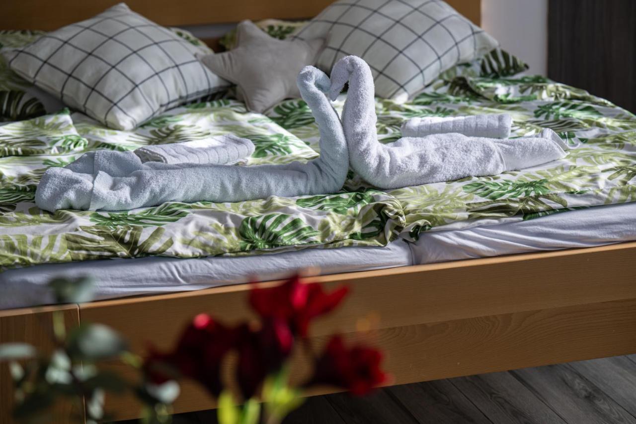 Atelier Lanna Bed & Breakfast Ceske Budejovice Bagian luar foto