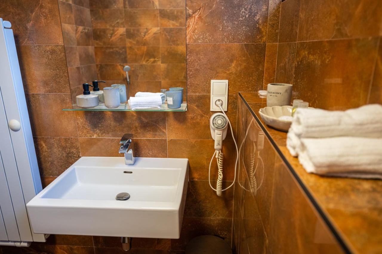Atelier Lanna Bed & Breakfast Ceske Budejovice Bagian luar foto